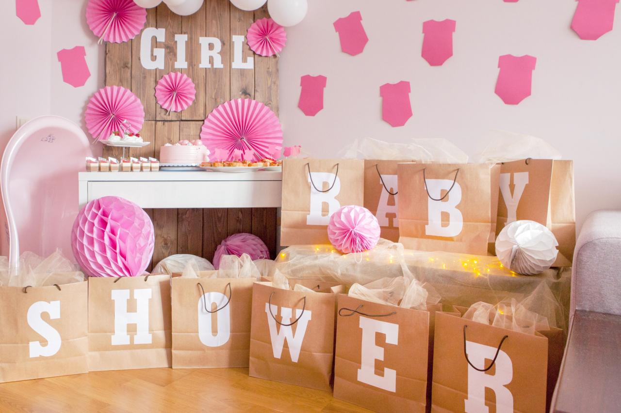 20+ DIY Baby Shower Decorations That Are Easy & Adorable | LoveToKnow