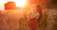 Tips on how to look beautiful for your maternity photo shoot